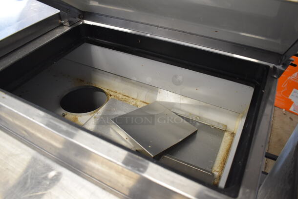 True TPP-60 Stainless Steel Commercial Pizza Prep Table on Commercial Casters. 115 Volts, 1 Phase. 60x33x41.5. Tested and Powers On But Does Not Get Cold - Image 4 of 9