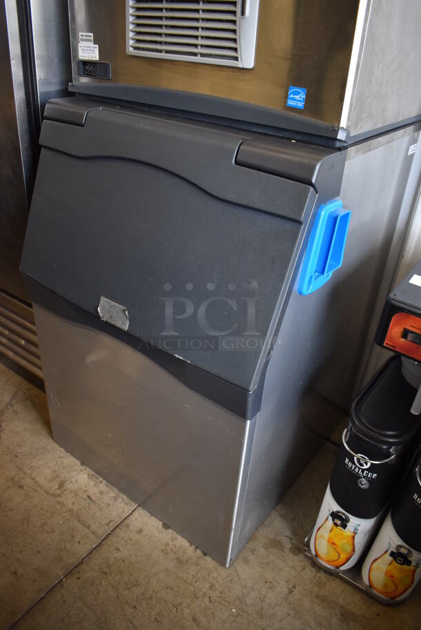 Scotsman C1030SA-32D Stainless Steel Commercial Ice Head on Scotsman B530S Stainless Steel Ice Bin. 208/230 Volts, 1 Phase. 32x32x74.5 - Image 3 of 7
