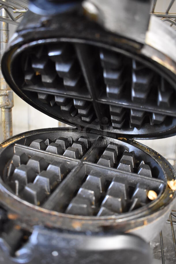 Metal Countertop Waffle Maker. 8x14x7. Tested and Working! - Image 5 of 5