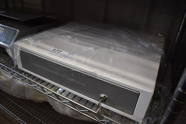 White Metal Cash Drawer. 16.5x16.5x4 - Image 3 of 4