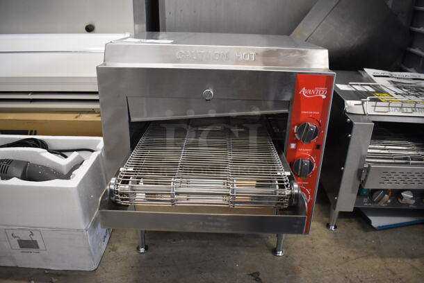LIKE NEW! Avantco 177CVROV10RA Stainless Steel Commercial Countertop Conveyor Oven. 120 Volts, 1 Phase. 17x26x22. Tested and Working!