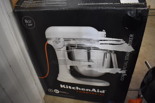 BRAND NEW IN BOX! KitchenAid KSMC895OB Black Metal Countertop 8 Qt. Bowl Lift Planetary Dough Mixer w/ Stainless Steel Mixing Bowl, Bowl Guard, Dough Hook, Whisk and Paddle Attachments. 120 Volts, 1 Phase. 17x13x19. Tested and Working! - Image 7 of 7