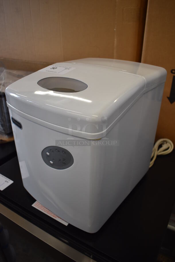 BRAND NEW SCRATCH AND DENT! Whynter IMC-330WS Stainless Steel Commercial Countertop Portable Ice Maker. 115 Volts, 1 Phase. 12x15x13. Tested and Working! - Image 2 of 6