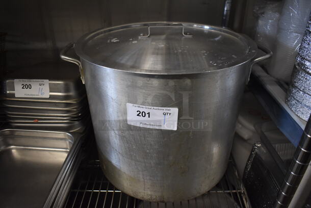 Metal Stock Pot w/ Lid. 21x17.5x16