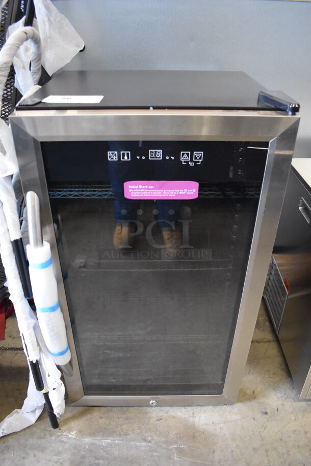 BRAND NEW SCRATCH AND DENT! Avanti BCA306SS-IS Stainless Steel Mini Cooler Merchandiser. 115 Volts, 1 Phase. 18.5x17x35. Tested and Working!