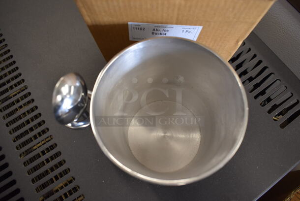 17 BRAND NEW IN BOX! Metal Ice Bucket w/ Lid and Spoon. 6x5x5.5. 17 Times Your Bid!  - Image 4 of 6