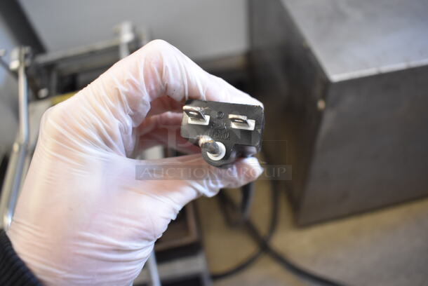 Star Stainless Steel Commercial Countertop Panini Press. 12x22x13. Cannot Test Due To Plug Style - Image 6 of 6