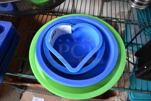 6 Various Silform Pan Liners. Includes 10.5x10.5x3. 6 Times Your Bid! - Image 2 of 3