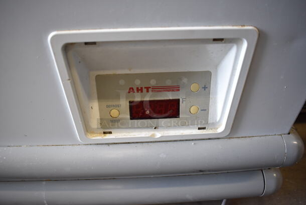 AHT Metal Commercial Chest Freezer Merchandiser. 120 Volts, 1 Phase. 89x33x34. Tested and Working! - Image 5 of 6