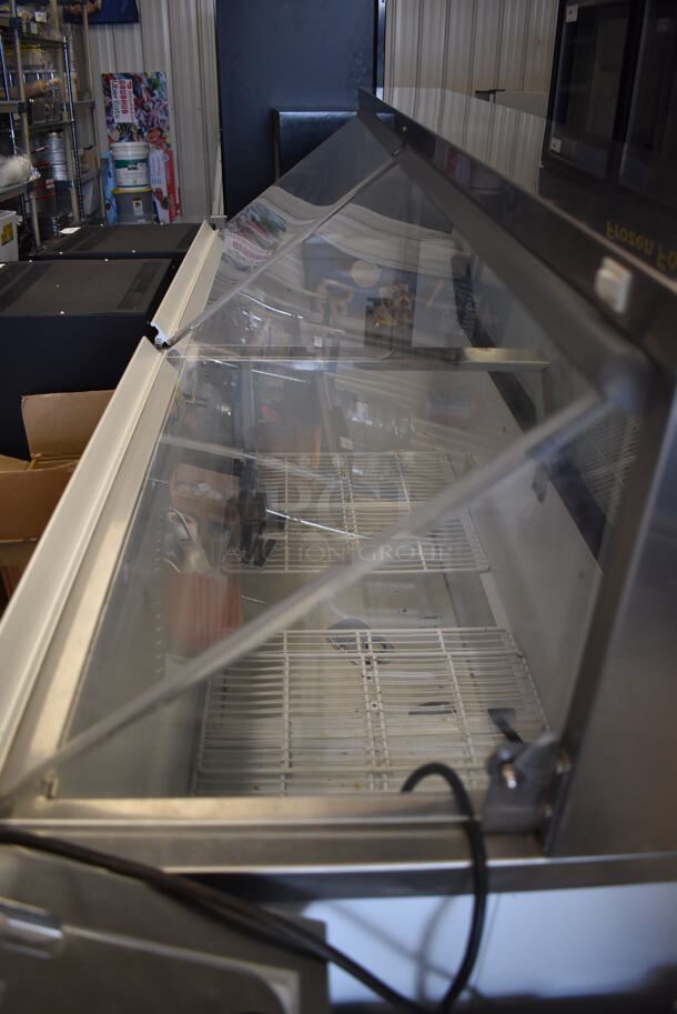 Master-Bilt DD-66L Metal Commercial Ice Cream Dipping Cabinet. 115/208-230 Volts, 1 Phase. 69x28x56. Tested and Working! - Image 3 of 5