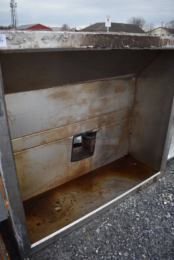 5.5' Metal Steam Hood. 66x58x23 - Image 3 of 4