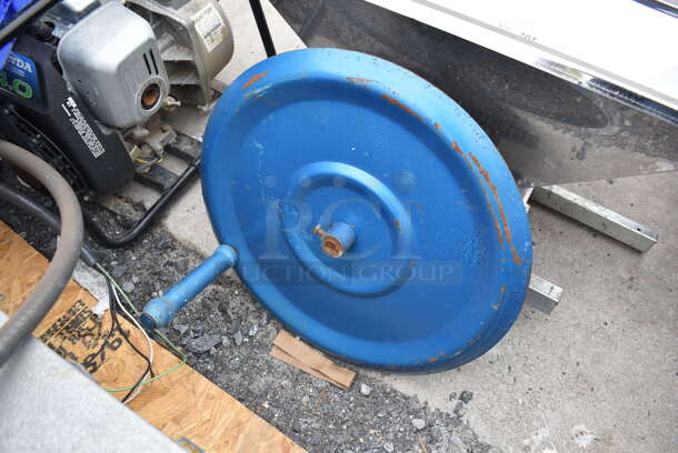 Metal Gravity Feed Hopper. 25x21x16 - Image 5 of 5