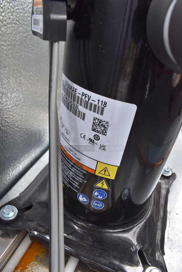 BRAND NEW SCRATCH AND DENT! Norlake CPF150JC-S-4-EV Metal Commercial Condenser and Copeland ZF06KAE-PFV-118 Compressor for Self Contained Walk In Freezer. 208/230 Volts, 1 Phase. 57x46x27 - Image 10 of 11