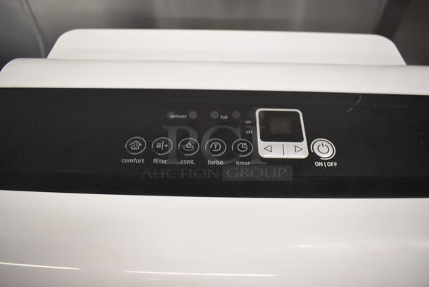 BRAND NEW SCRATCH AND DENT! Pelonis PAD40C1AWT Metal Portable Dehumidifier on Casters. 115 Volts, 1 Phase. 15.5x11x24. Tested and Working! - Image 4 of 6