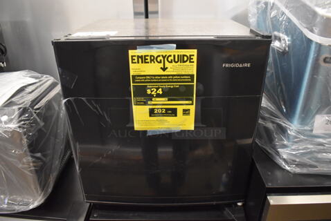 BRAND NEW SCRATCH AND DENT! Frigidaire EFR107-B-BLACK ENERGY STAR Metal Mini Cooler. 115 Volts, 1 Phase. 18x17x19. Tested and Working!