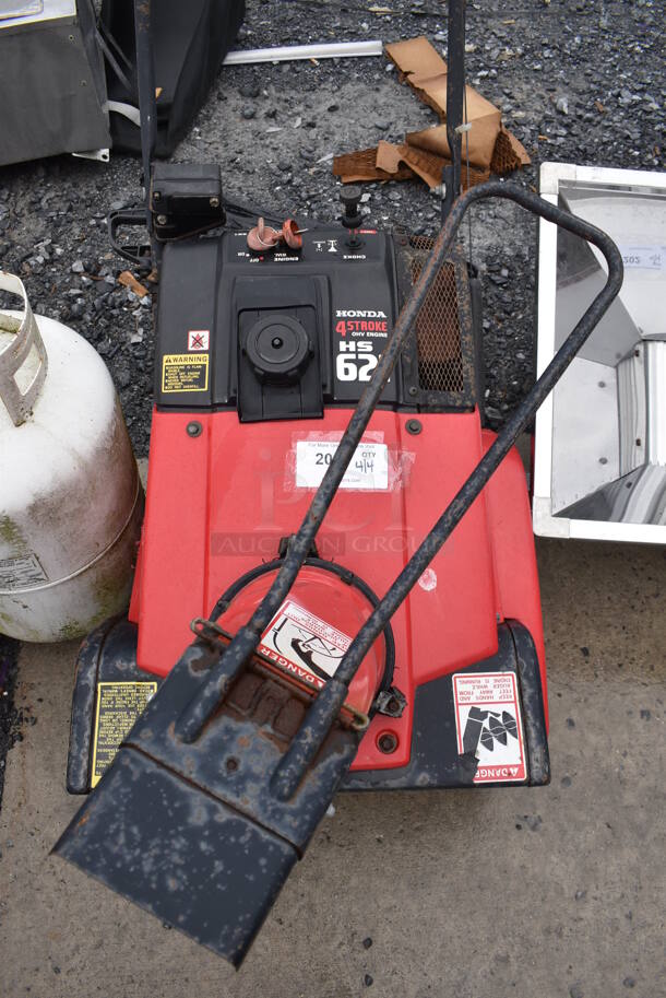 Honda HS 621 4 Stroke OHV Engine Snow Thrower. 21x49x41 - Image 4 of 5