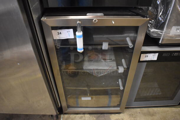 BRAND NEW SCRATCH AND DENT! Danby DBC039A1BDB Metal Commercial Single Door Cooler Merchandiser. 115 Volts, 1 Phase. 19x23x33. Tested and Working!