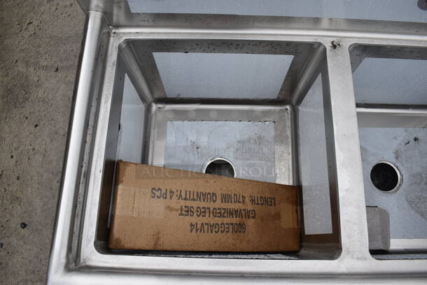 BRAND NEW SCRATCH AND DENT! Regency 600S318181GR Stainless Steel Commercial 16 Gauge 3 Bay Sink w/ Right Side Drain Board. 78x24x29. Bays 18x18x14 - Image 2 of 5
