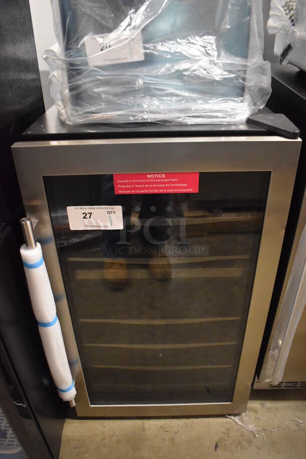 BRAND NEW SCRATCH AND DENT! Danby DWC040A3BSSDD Metal Commercial Single Door Mini Cooler Merchandiser. 115 Volts, 1 Phase. 20x23.5x33. Tested and Working! - Image 1 of 6