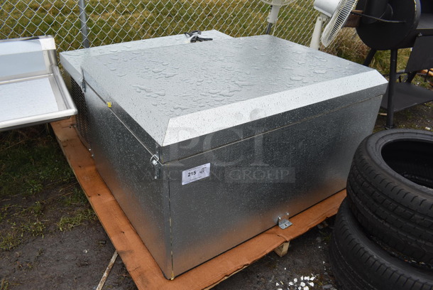 BRAND NEW SCRATCH AND DENT! Norlake CPF150JC-S-4-EV Metal Commercial Condenser and Copeland ZF06KAE-PFV-118 Compressor for Self Contained Walk In Freezer. 208/230 Volts, 1 Phase. 57x46x27