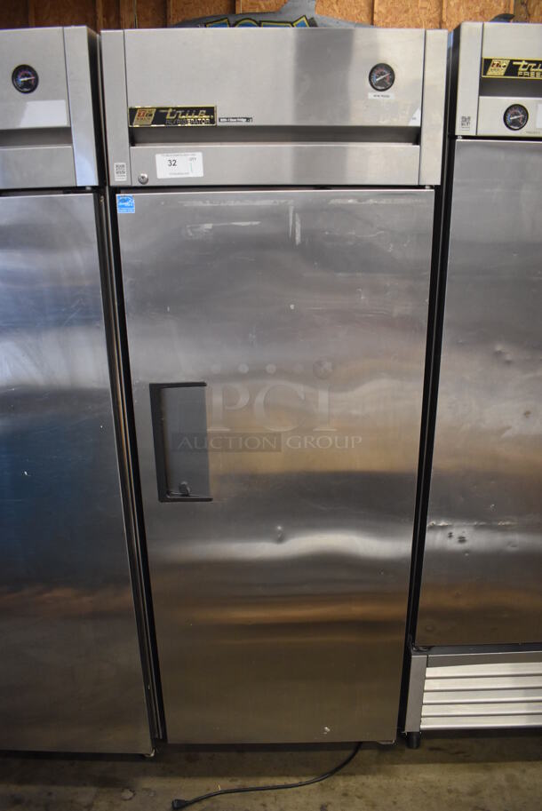 2012 True TG1R-1S ENERGY STAR Stainless Steel Commercial Single Door Reach In Cooler w/ Poly Coated Racks on Commercial Casters. 115 Volts, 1 Phase. 29x35x83. Tested and Working! - Image 1 of 7