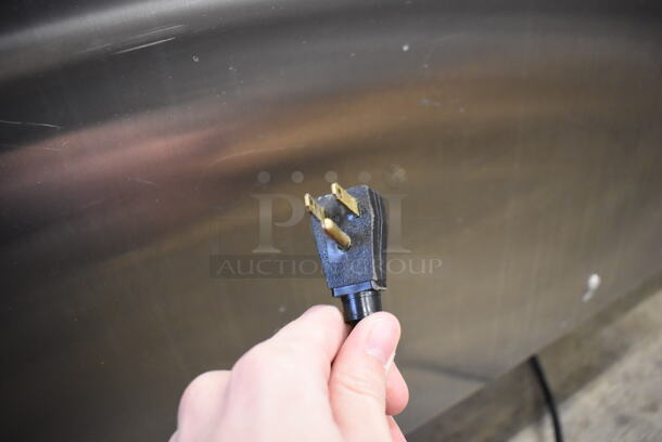 2012 True TG1R-1S ENERGY STAR Stainless Steel Commercial Single Door Reach In Cooler w/ Poly Coated Racks on Commercial Casters. 115 Volts, 1 Phase. 29x35x83. Tested and Working! - Image 7 of 7