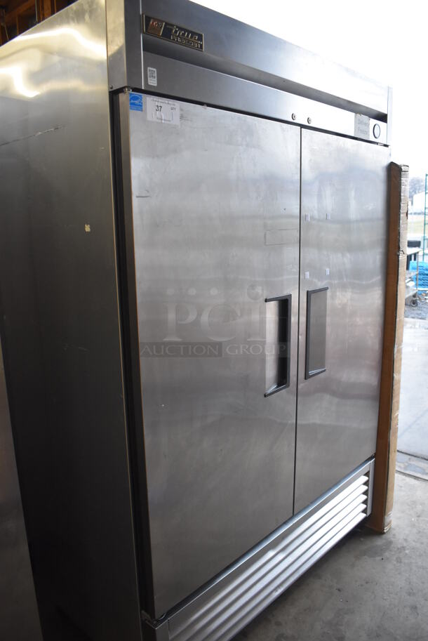 2013 True T-49F ENERGY STAR Stainless Steel Commercial 2 Door Reach In Freezer w/ Poly Coated Racks on Commercial Casters. 115 Volts, 1 Phase. 54x30x83. Tested and Working! - Image 2 of 7