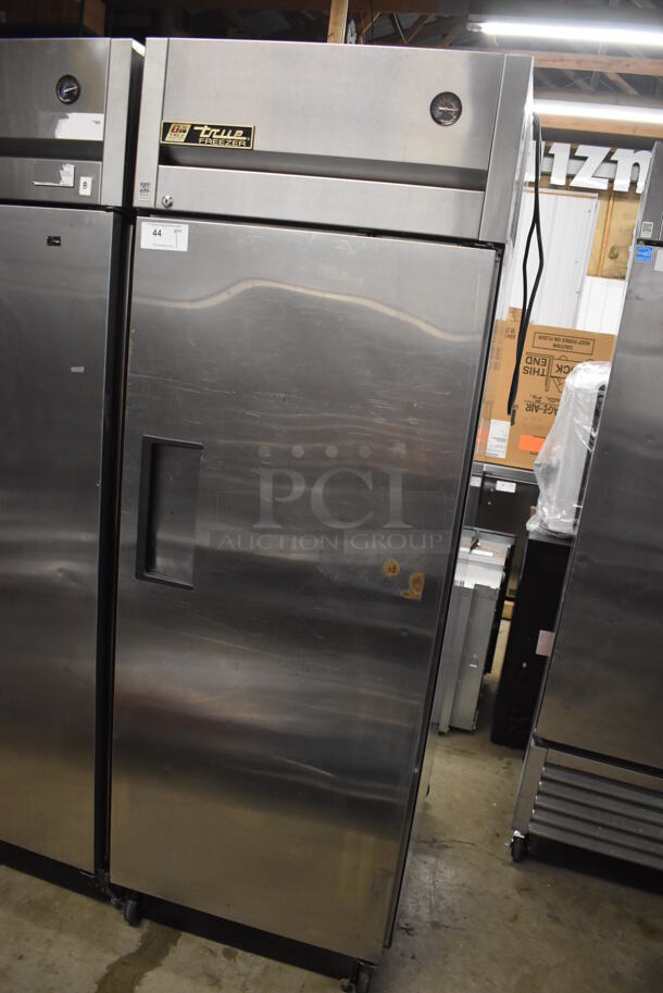 2011 True TG1F-1S Stainless Steel Commercial Single Door Reach In Freezer w/ Poly Coated Racks on Commercial Casters. 115 Volts, 1 Phase. 29x35x83. Tested and Working! - Image 3 of 5