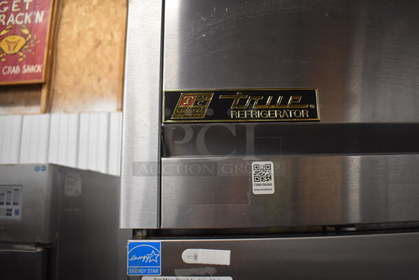 2013 True TG2R-2S ENERGY STAR Stainless Steel Commercial 2 Door Reach In Cooler w/ Poly Coated Racks on Commercial Casters. 115 Volts, 1 Phase. 51x35x83. Tested and Powers On But Does Not Get Cold - Image 2 of 5