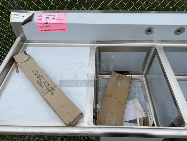 BRAND NEW SCRATCH AND DENT! Regency 600S218242X Stainless Steel Commercial 2 Bay Sink w/ Dual Drain Boards. 86x26x27. Bays 18x24x14. Drain Boards 22x25x1 - Image 2 of 3