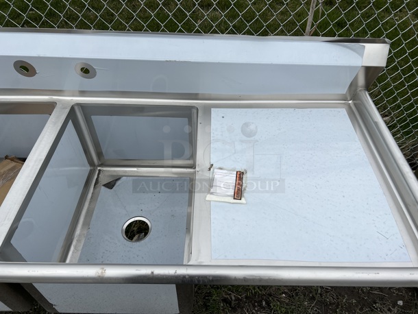 BRAND NEW SCRATCH AND DENT! Regency 600S218242X Stainless Steel Commercial 2 Bay Sink w/ Dual Drain Boards. 86x26x27. Bays 18x24x14. Drain Boards 22x25x1 - Image 3 of 3
