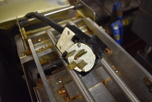 Taylor QS11 Stainless Steel Commercial Electric Powered Clamshell Flat Top Griddle on Commercial Casters. 250 Volts, 3 Phase. Unit Was In Working Condition When Restaurant Closed. (Front Kitchen) - Image 5 of 9