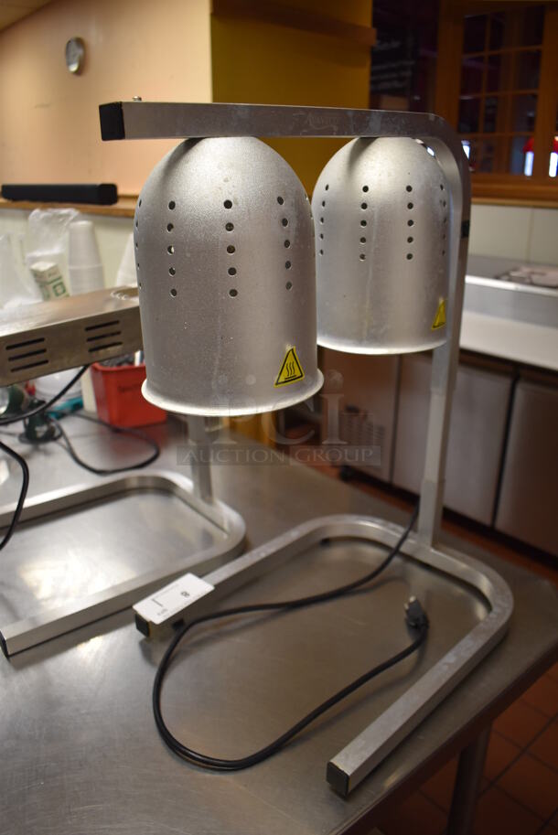 Avantco 177W62 Metal Commercial Countertop 2 Bulb Food Warming Lamp. 120 Volts, 1 Phase. Unit Was In Working Condition When Restaurant Closed. (Front Kitchen)