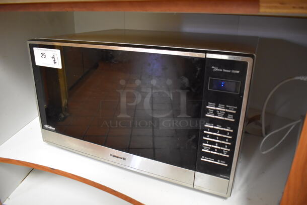 Panasonic The Genius Sensor Metal Countertop Microwave Oven. Unit Was In Working Condition When Restaurant Closed. (Front Kitchen) - Image 3 of 6