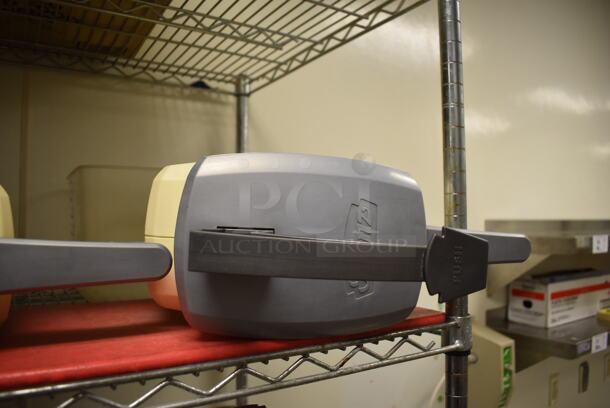 ALL ONE MONEY! Tier Lot of Various Items Including Metal Colander, Vinegar and Condiment Dispensers. (Kitchen) - Image 3 of 4