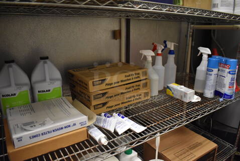 ALL ONE MONEY! Tier Lot of Various Items Including Poly Spray Bottles, Fly Traps and Glass Cleaner. (Kitchen)