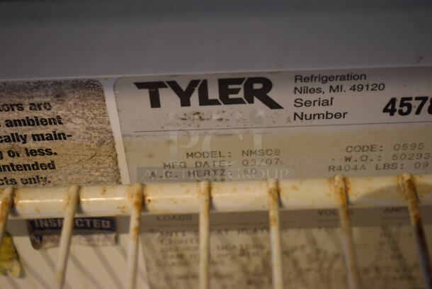 Tyler NMSC8 Metal Commercial Floor Style Open Grab N Go Cooler w/ Sneeze Guard. 120 Volts, 1 Phase. BUYER MUST REMOVE: Give Yourself Ample Time To Remove This Item on Pick Up Day. (Dining Room) - Image 5 of 7