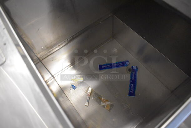 C Nelson BDC-8 Stainless Steel Commercial Ice Cream Frozen Dessert Portable Freezer Cart on Commercial Casters. 115 Volts, 1 Phase. 44x32x42. Tested and Working! - Image 4 of 6