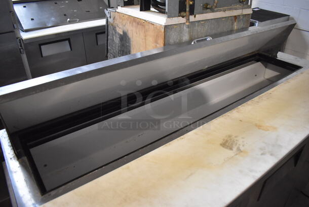 True TSSU-72-18 Stainless Steel Commercial Sandwich Salad Prep Table Bain Marie Mega Top on Commercial Casters. 115 Volts, 1 Phase. 72x30x42. Tested and Working! - Image 8 of 8
