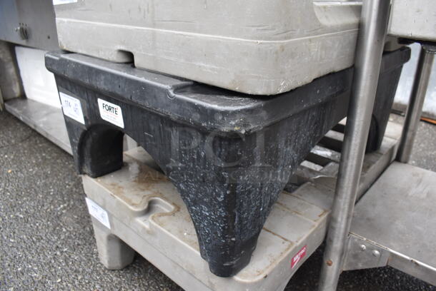 Black Poly Dunnage Rack. 30x22x12