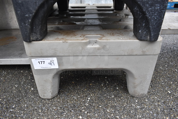 Metro Gray Poly Dunnage Rack. 36x22x12 - Image 3 of 4
