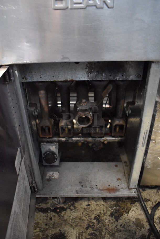 Dean SR152GP Stainless Steel Commercial Propane Gas Powered Deep Fat Fryer w/ Metal Fry Basket on Commercial Casters. 120,000 BTU. 16x30x46 - Image 5 of 6