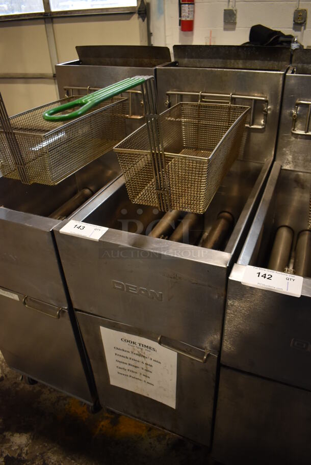 Dean SR152GP Stainless Steel Commercial Propane Gas Powered Deep Fat Fryer w/ Metal Fry Basket on Commercial Casters. 120,000 BTU. 16x30x46 - Image 3 of 6
