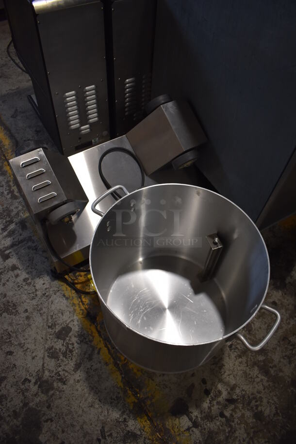 Cretors MIXER CMTRA-X Stainless Steel Commercial Countertop Coated Mixer Tumbler w/ Stock Pot. 120 Volts, 1 Phase. 27x25x33. Tested and Working! - Image 6 of 6