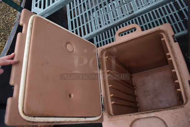 Cambro 300MPC Tan Poly Insulated Food Carrying Case. 17x24x22 - Image 6 of 6
