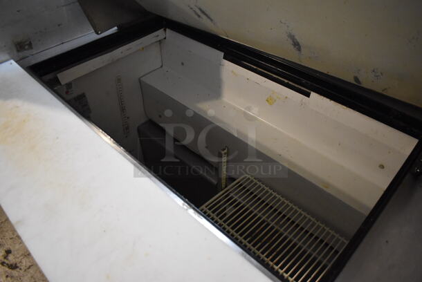 True TSSU-48-18M-B Stainless Steel Commercial Sandwich Salad Prep Table Bain Marie Mega Top on Commercial Casters. 115 Volts, 1 Phase. 48x34x47. Tested and Working! - Image 3 of 7