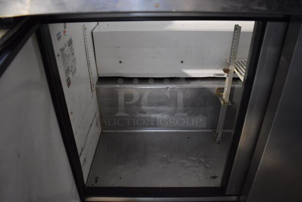 True TSSU-48-18M-B Stainless Steel Commercial Sandwich Salad Prep Table Bain Marie Mega Top on Commercial Casters. 115 Volts, 1 Phase. 48x34x47. Tested and Working! - Image 5 of 7