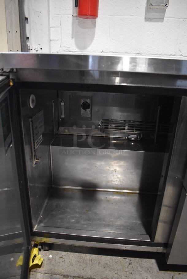 Turbo Air TUR-48SD-D2 Stainless Steel Commercial 1 Door w/ 2 Drawers Work Top Cooler on Commercial Casters. 115 Volts, 1 Phase. 48x30x34. Tested and Working! - Image 3 of 5