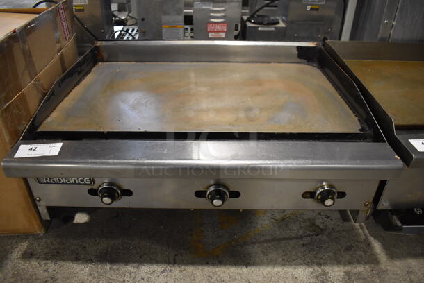 Radiance Stainless Steel Commercial Countertop Natural Gas Powered Flat Top Griddle. 36x29x16