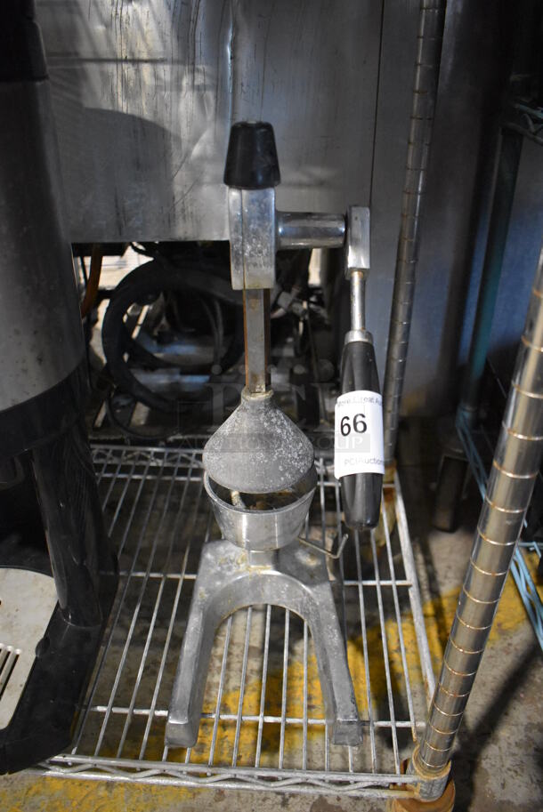 Metal Countertop Juicer. 7x10x20 - Image 2 of 3